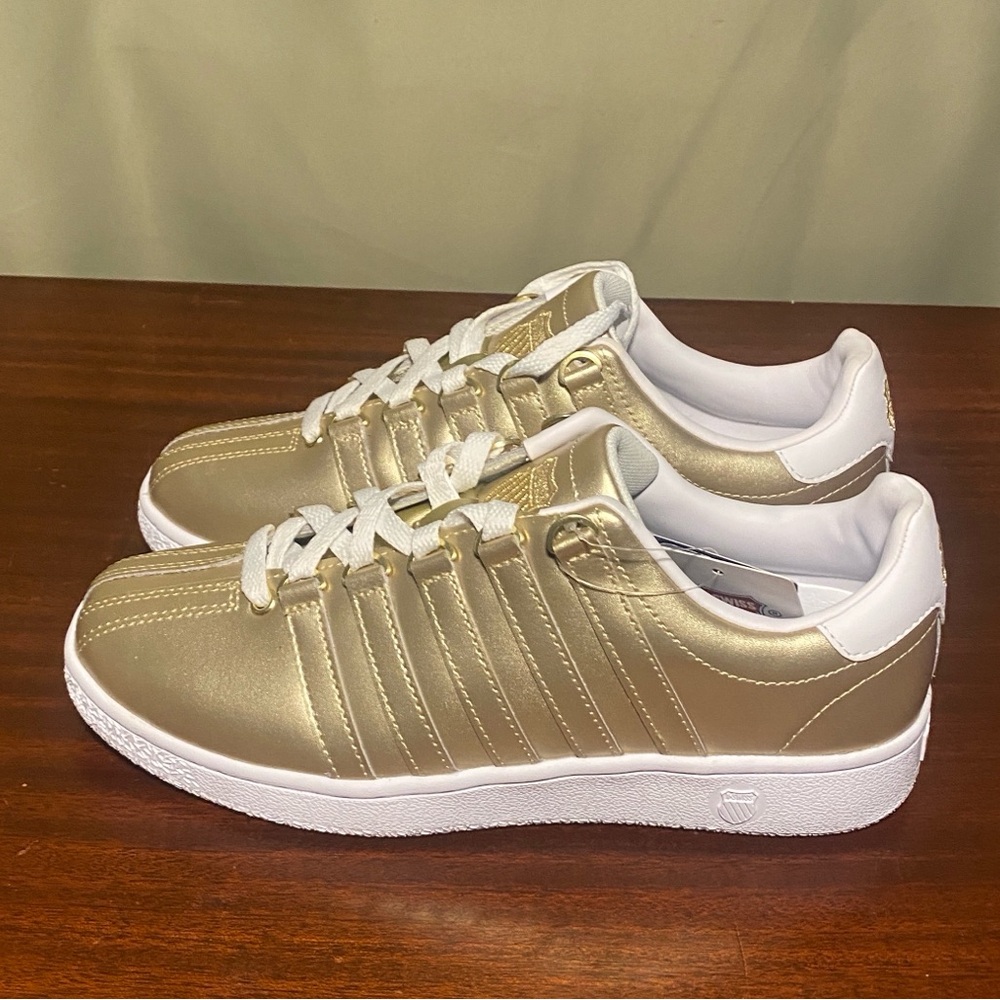 K-Swiss Classic VN 4th Generation White Gold Low Tennis Shoes  Women 8.5 NWT